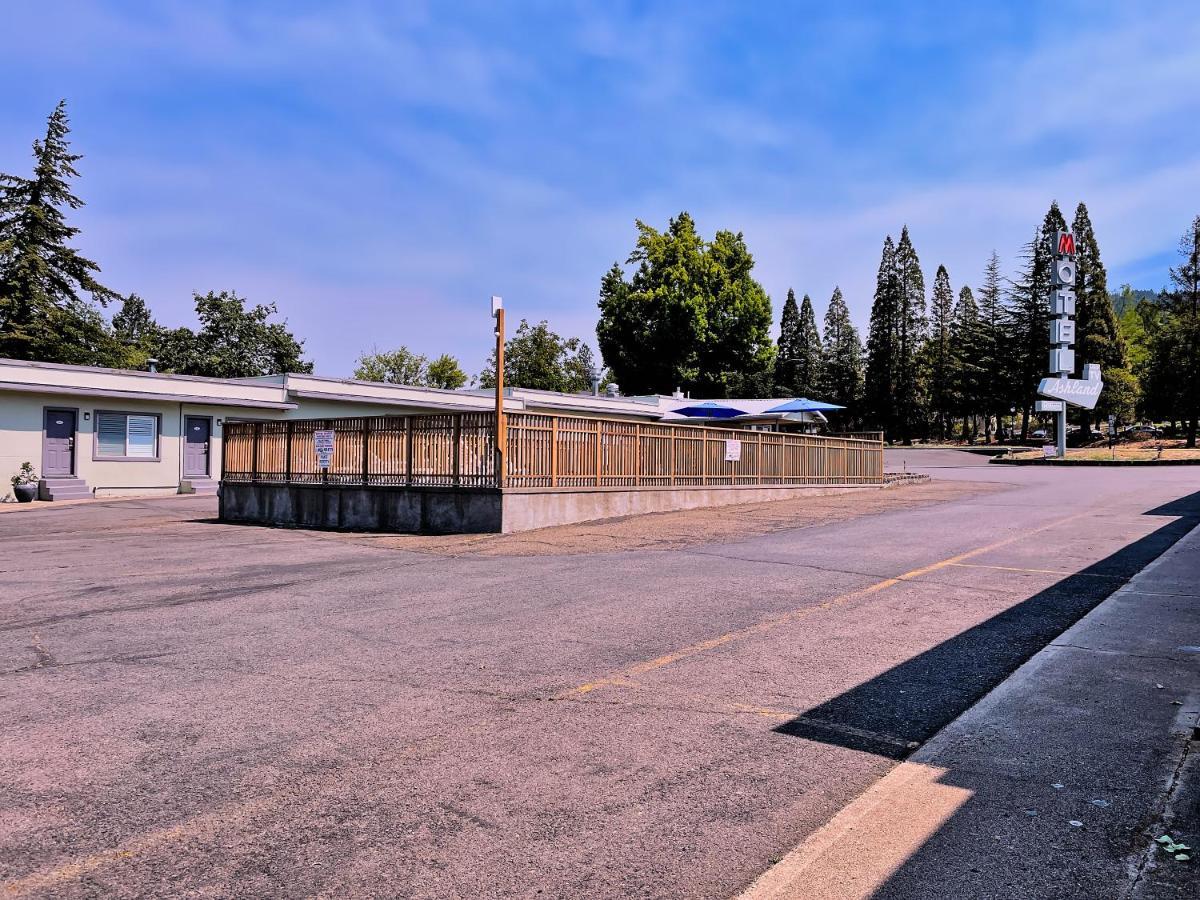 Ashland Motel - Oregon Exteriör bild